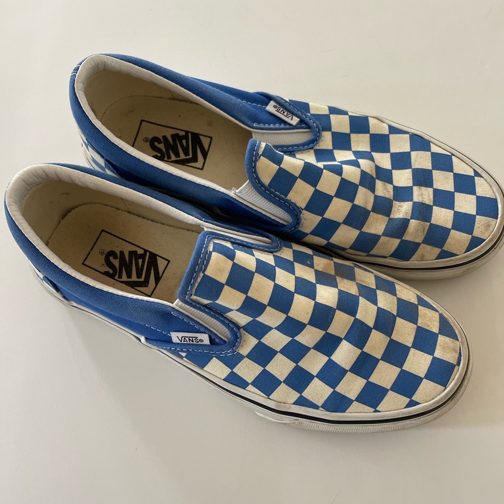 Vans
Men’s 6.5
Women’s 8